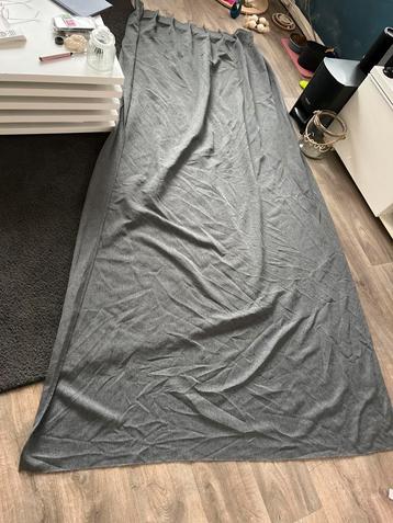 Mooie grijze gordijn - 103x195 cm beschikbaar voor biedingen