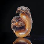 Netsuke Japan Aapje gesneden uit Buxus Hout, Antiek en Kunst, Verzenden