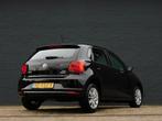 Volkswagen Polo 1.2 TSI Comfortline CARPLAY/ANDROID! DEALER, Stof, Gebruikt, 4 cilinders, Zwart