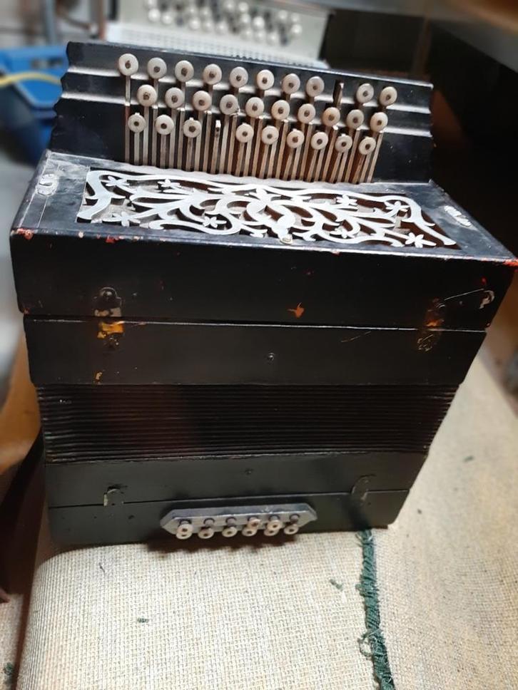 Oude trekharmonica's, Muziek en Instrumenten, Accordeons, Gebruikt, Overige merken, Ophalen