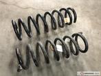 2x veer / hoofdveer / spiraalveer Mitsubishi Outlander achte, Ophalen of Verzenden, Gebruikt, Mitsubishi