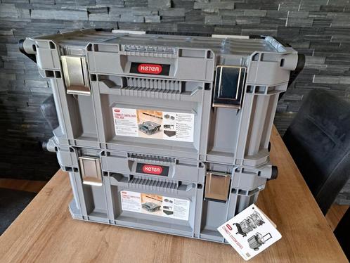 Keter Cantilever Gereedschapskoffer 26L – NIEUW, Doe-het-zelf en Verbouw, Gereedschapskisten, Nieuw, Ophalen of Verzenden
