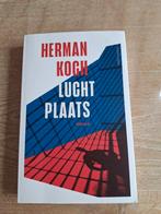 Luchtplaats - Herman Koch, Ophalen of Verzenden, Zo goed als nieuw