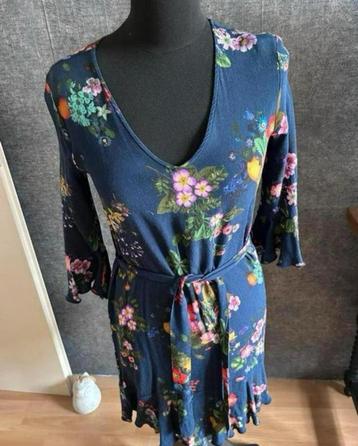 Liu-Jo mooi donkerblauw jurkje met bloemenprint mt 36 ZGAN beschikbaar voor biedingen