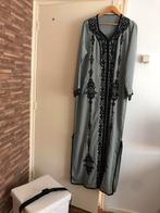 Pistache groene kaftan, Kleding | Dames, Gelegenheidskleding, Ophalen of Verzenden, Zo goed als nieuw, Groen, Galajurk