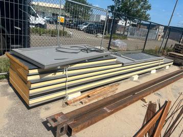 Sandwichpanelen - Diverse Lengtes beschikbaar voor biedingen