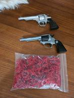 2 IJzeren Speelgoed Pistolen + Klappertjes - Nostalgie!, Ophalen of Verzenden, Zo goed als nieuw, Jongen of Meisje