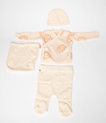 micu micu newborn set  beschikbaar voor biedingen