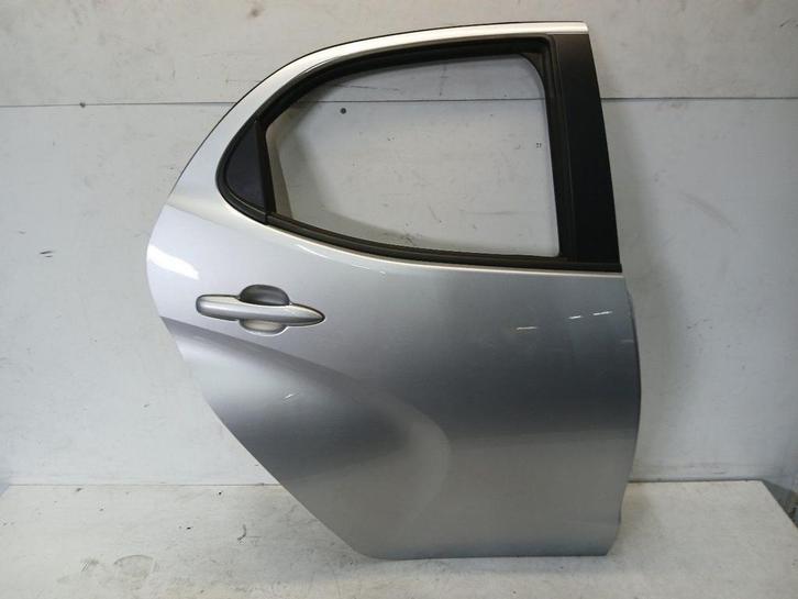 Portier rechts achter Toyota Yaris, Auto-onderdelen, Carrosserie en Plaatwerk, Deur, Toyota, Gebruikt, Herkomst onderdeel bekend