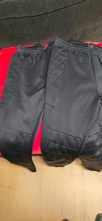 2x Osaga joggingbroek maat 176, Kleding | Heren, Sportkleding, Ophalen of Verzenden, Zo goed als nieuw, Overige maten, Voetbal