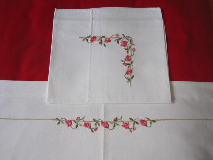 Fijne kwaliteit 1 pers laken en sloop 60 jaar oud, 3 sets, Huis en Inrichting, Slaapkamer | Beddengoed, Nieuw, Overige typen, Eenpersoons