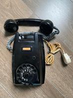 Vintage Oude bakelieten telefoon met draaischijf, Telecommunicatie, Vaste telefoons | Niet Draadloos, Ophalen of Verzenden, Gebruikt