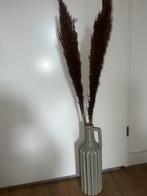 Grijze Vaas met Pluimen - Zo Goed Als Nieuw, Huis en Inrichting, Woonaccessoires | Vazen, Overige kleuren, 50 tot 75 cm, Aardewerk of Porselein
