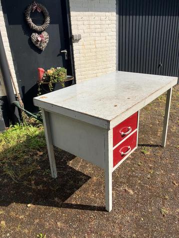 Werktafel / werkbank met lade 127 x 78 x 86 cm beschikbaar voor biedingen