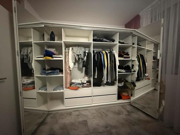 Grote kledingkast met spiegeldeuren, Huis en Inrichting, Kasten | Kledingkasten, Zo goed als nieuw, 200 cm of meer, 50 tot 75 cm