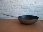 (T) Wokpan Ø 28 cm. Italiaans. TGFF. Voor gasfornuis., Huis en Inrichting, Keuken | Potten en Pannen, Ophalen of Verzenden, Zo goed als nieuw