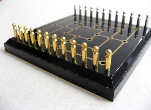 Nine Men's Morris, luxe editie verguld Mill strategiespel, Hobby en Vrije tijd, Gezelschapsspellen | Bordspellen, Zo goed als nieuw