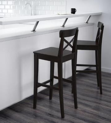 2x houten kruk Ikea Ingolf 64cm beschikbaar voor biedingen