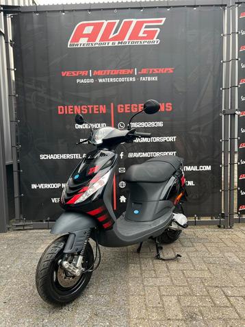 NIEUWE Piaggio Zip SP H2o 2007 50cc 2-takt brom 432km !!!! beschikbaar voor biedingen