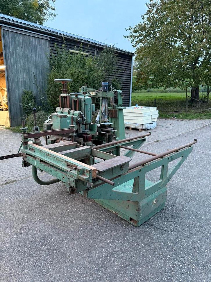 Pen- en sleuffreesmachine met afzuiging, Zakelijke goederen, Machines en Bouw | Houtbewerking, Ophalen