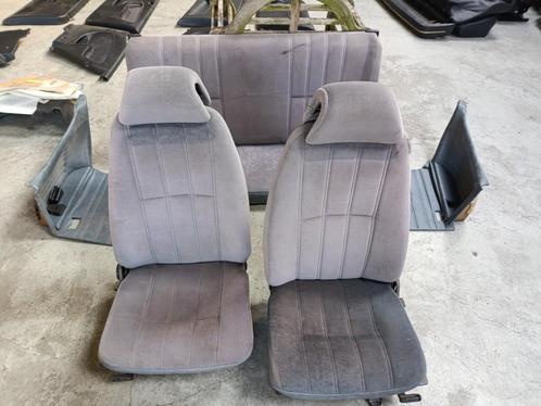 Diverse stoelen en banken voor Saab 90, 99 en 900 in verschi, Auto-onderdelen, Interieur en Bekleding, Saab, Gebruikt, Ophalen