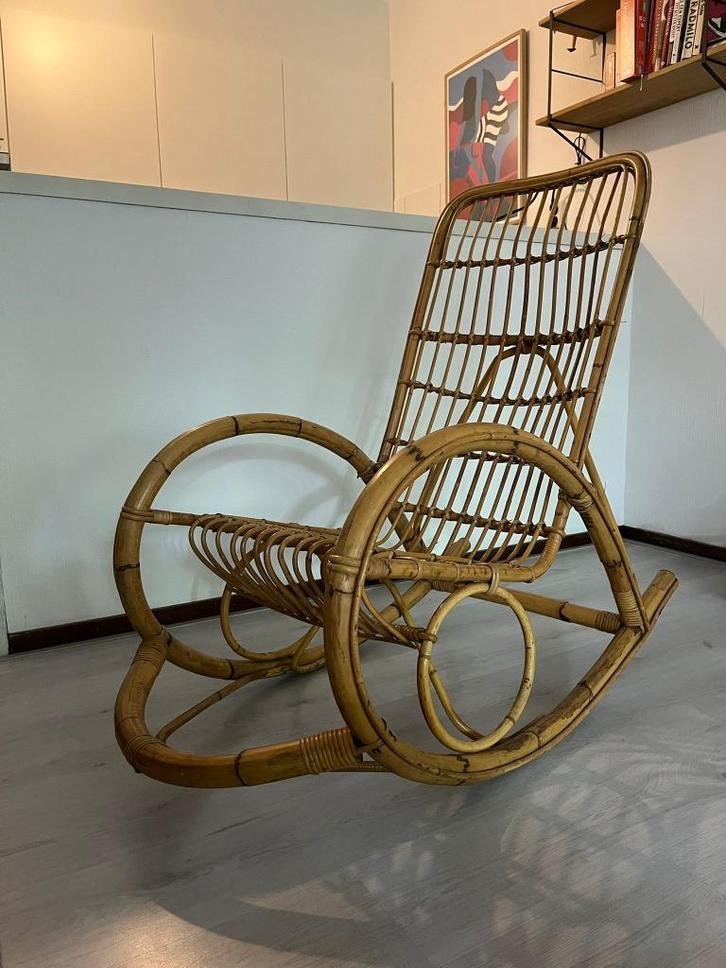 Vintage bamboe schommelstoel Rotan, Huis en Inrichting, Fauteuils, Zo goed als nieuw, Hout, Riet of Rotan, 50 tot 75 cm, 100 tot 125 cm