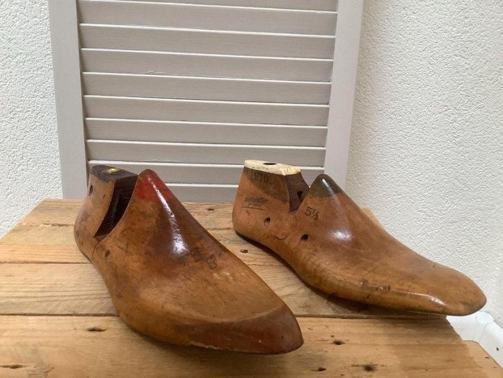 super decoratief: 4 oude houten (schoen) leesten!, Antiek en Kunst, Curiosa en Brocante, Ophalen of Verzenden
