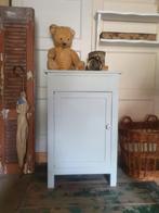 Brocante kastje, Antiek en Kunst, Antiek | Meubels | Kasten, Ophalen