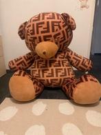 Grote teddybeer Fendi-look/ super zacht, Ophalen, Zo goed als nieuw, Beer