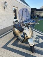 Vespa Sprint custom goud met lv zadel full option 2023, Fietsen en Brommers, Scooters | Vespa, Ophalen, Overige modellen, Maximaal 45 km/u