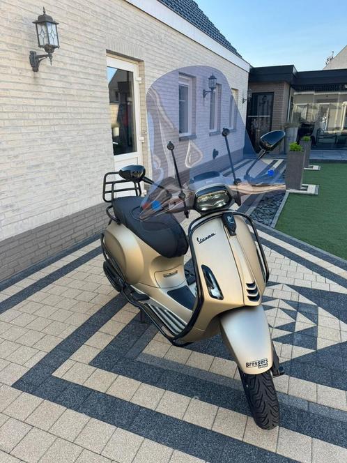 Vespa Sprint custom goud met lv zadel full option 2023, Fietsen en Brommers, Scooters | Vespa, Zo goed als nieuw, Overige modellen