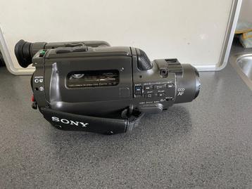 Sony CCD-FX270 Videocamera recorder, video8 met defect  beschikbaar voor biedingen