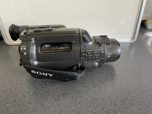 Sony CCD-FX270 Videocamera recorder, video8 met defect, Audio, Tv en Foto, Videocamera's Analoog, Camera, Hi 8, Ophalen of Verzenden