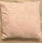 4 Nieuwe Sierkussens Zeeman - Roze Schelp Motief, Ophalen of Verzenden, Zo goed als nieuw, Roze, Vierkant