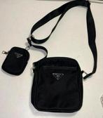 schoudertas  Prada zwart, Sieraden, Tassen en Uiterlijk, Tassen | Schoudertassen, Ophalen, Gebruikt, Zwart, Leer