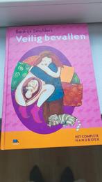 Veilig Bevallen - Beatrijs Smulders, Boeken, Ophalen of Verzenden, Gelezen, Zwangerschap en Bevalling, Beatrijs Smulders