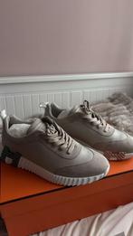 Hermes Sneakers Maat 40 - Zo goed als nieuw, Kleding | Dames, Schoenen, Ophalen of Verzenden, Zo goed als nieuw, Grijs, Sneakers of Gympen