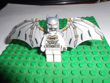 LEGO MINIFIG SPACE BATMAN. beschikbaar voor biedingen