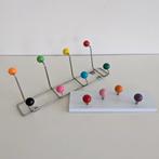 2 x kapstok Sputnik Metaal Plastic gekleurde bolletjes Space, Wandkapstok, Gebruikt, Ophalen of Verzenden, Minder dan 100 cm