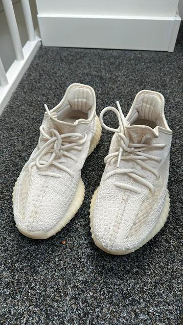 Yeezy Boost 350 “Bone” – maat 40 – als nieuw beschikbaar voor biedingen