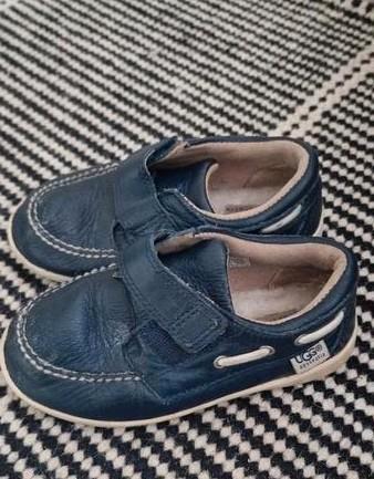 Ugg kinderschoenen  beschikbaar voor biedingen
