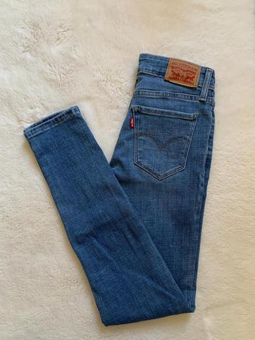 Levi’s broek 711 skinny 24/28 beschikbaar voor biedingen