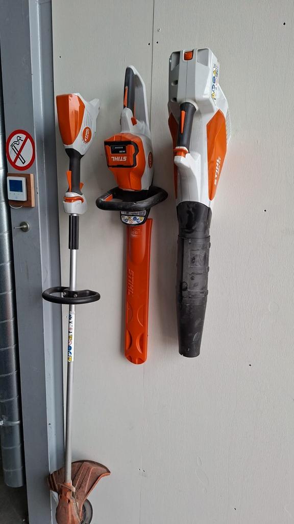 Stihl Tuingereedschap ,heggenschaar, rugmaaier, bladblazer., Tuin en Terras, Bosmaaiers, Gebruikt, Accu, 10 tot 30 cm, Ophalen of Verzenden