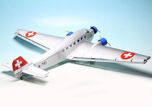 Ju-52 Schweizer Luftwaffe Swiss Air Force (limited edition), Hobby en Vrije tijd, Modelbouw | Vliegtuigen en Helikopters, Nieuw