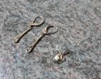 Zilveren oorbellen met steentje en zilv. hangertje parel, Ophalen of Verzenden, Zo goed als nieuw, Zilver, Hangers