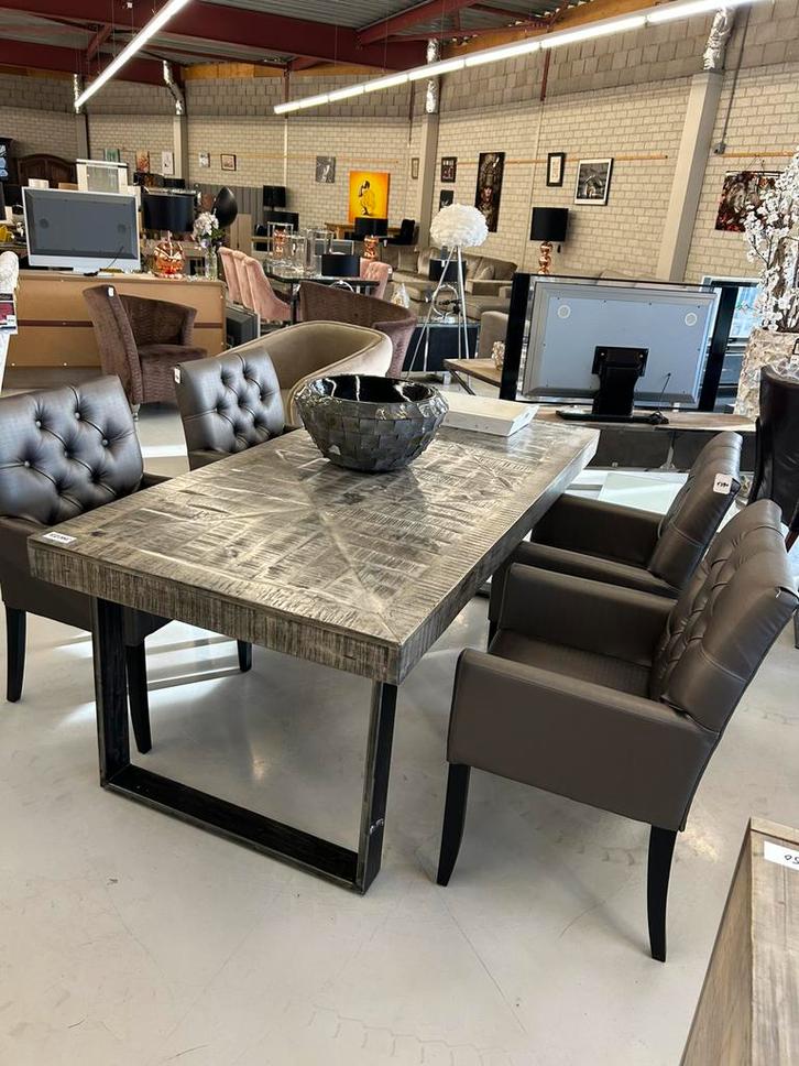 Eettafel + 4 stoelen + salontafel + tv meubel NU MAAR€3560‼️, Huis en Inrichting, Complete inboedels, Ophalen