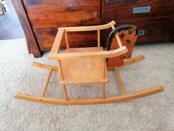 Vintage houten hobbelpaard beschikbaar voor biedingen