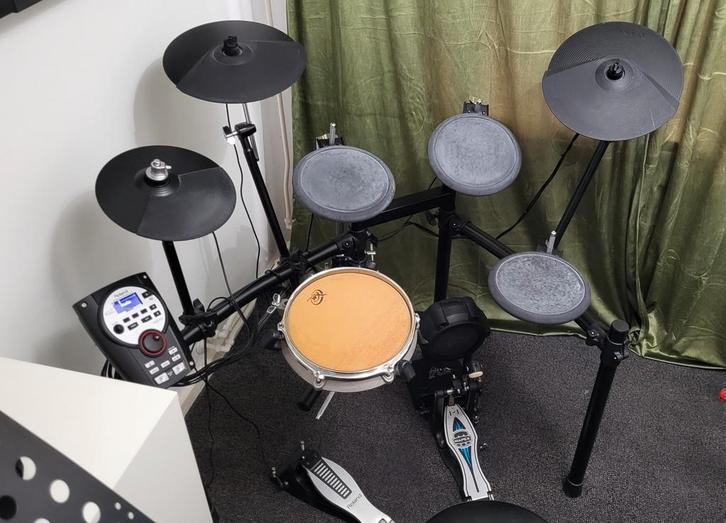 Roland TD11, Mapex Falcon pedaal en extra's, Muziek en Instrumenten, Drumstellen en Slagwerk, Zo goed als nieuw, Roland, Ophalen