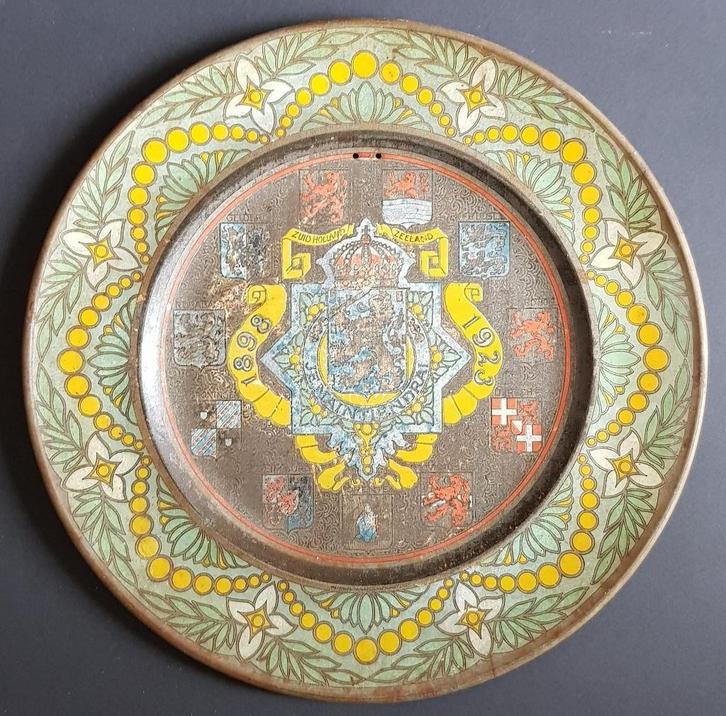 Metalen herinneringsbord Wilhelmina 1898 - 1923 - Adv 164, Verzamelen, Koninklijk Huis en Royalty, Gebruikt, Ophalen of Verzenden