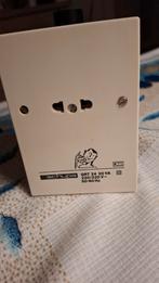 Scheer Stopcontact voor Badkamer, Doe-het-zelf en Verbouw, Elektra en Kabels, Ophalen of Verzenden, Nieuw, Stopcontact